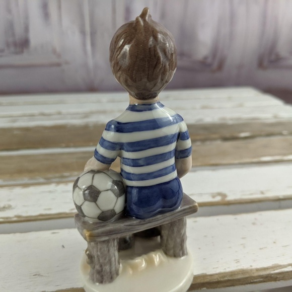 Royal Copenhagen B&G Frederick 2000 millennium boy - Picture 4 of 8